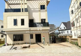 6 bedroom detached duplex with Bq in an estate