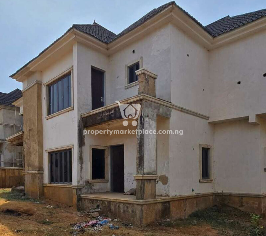 5 bedroom detached duplex with 2 rooms Bq (semi-finished)