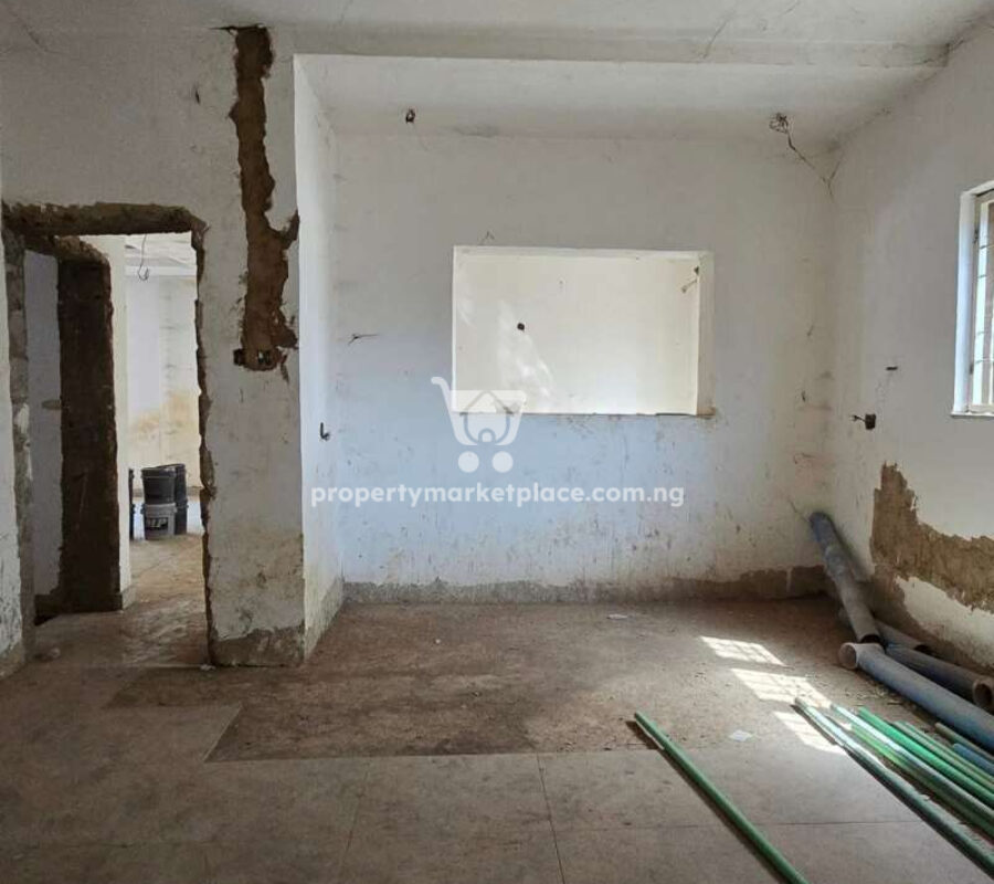 5 bedroom detached duplex with 2 rooms Bq (semi-finished)