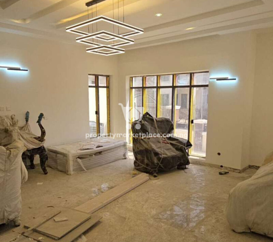 5 bedroom detached duplex with 2 rooms boys quarters