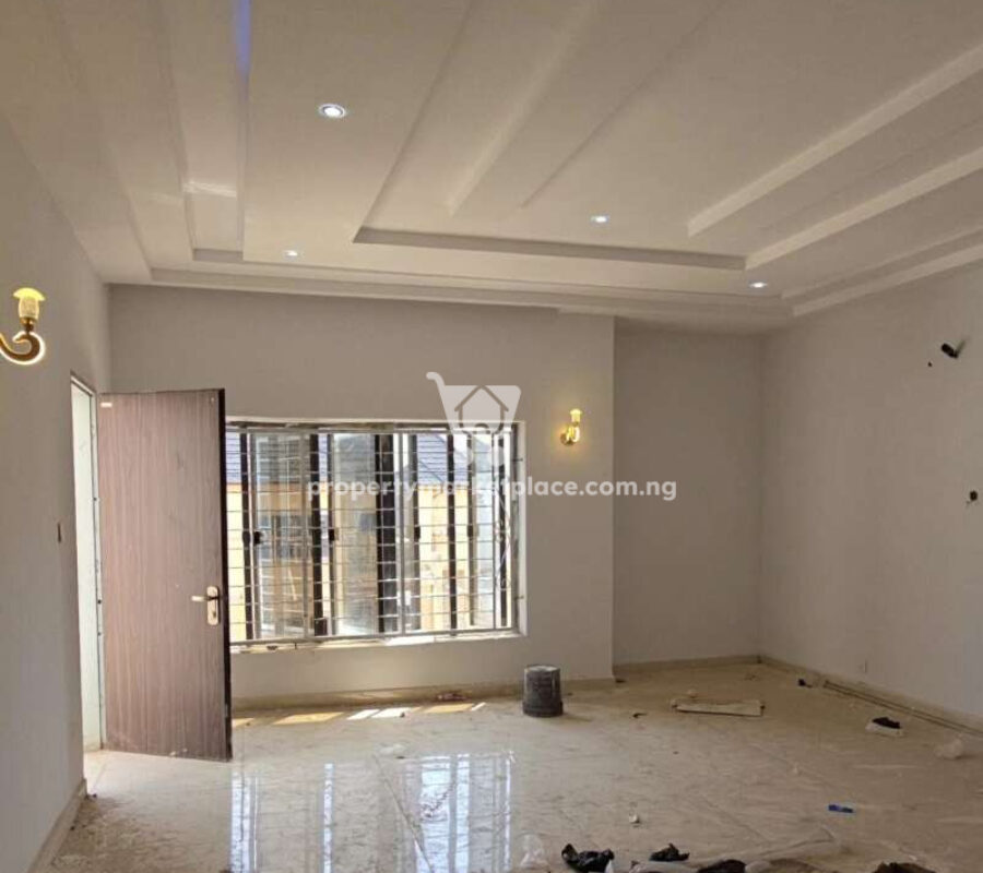 5 bedroom detached duplex with 2 rooms boys quarters