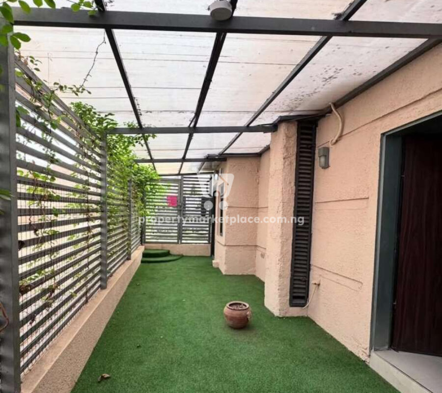 Nicely finished 4 bedroom terrace duplex with a room Bq