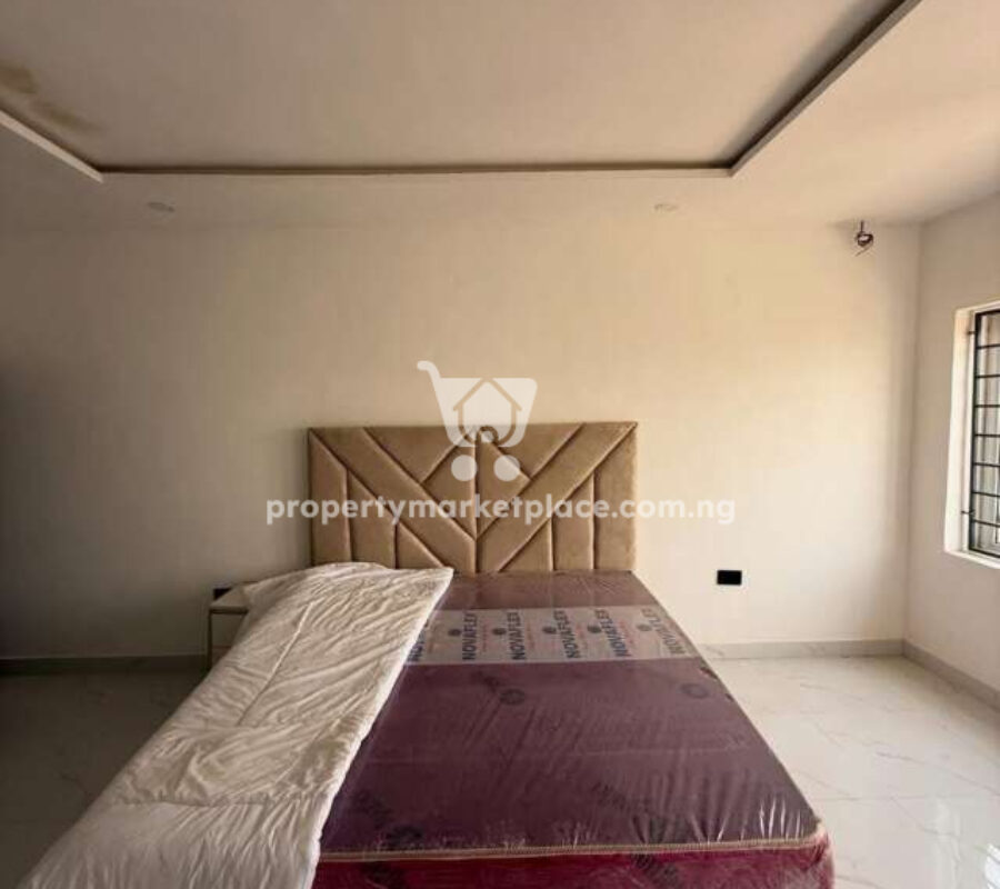 3 bedroom flat in a nice, serene and secured estate
