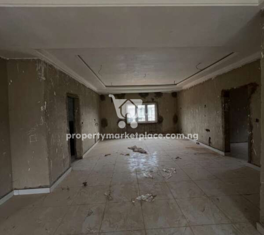 5 bedroom detached duplex with a room boys quarters