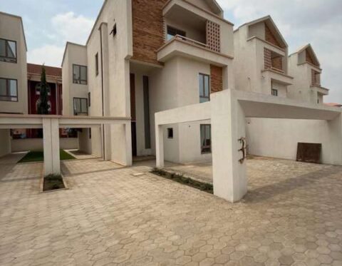 6 bedroom terrace duplex with Bq (semi-finished)