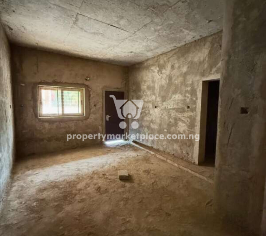 6 bedroom terrace duplex with Bq (semi-finished)
