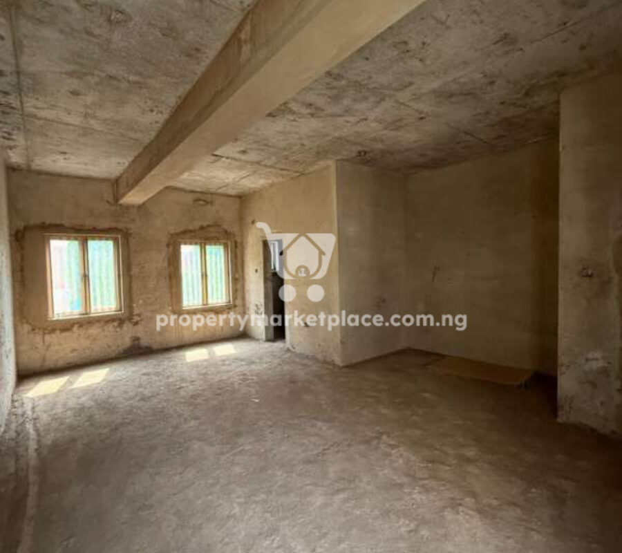 6 bedroom terrace duplex with Bq (semi-finished)