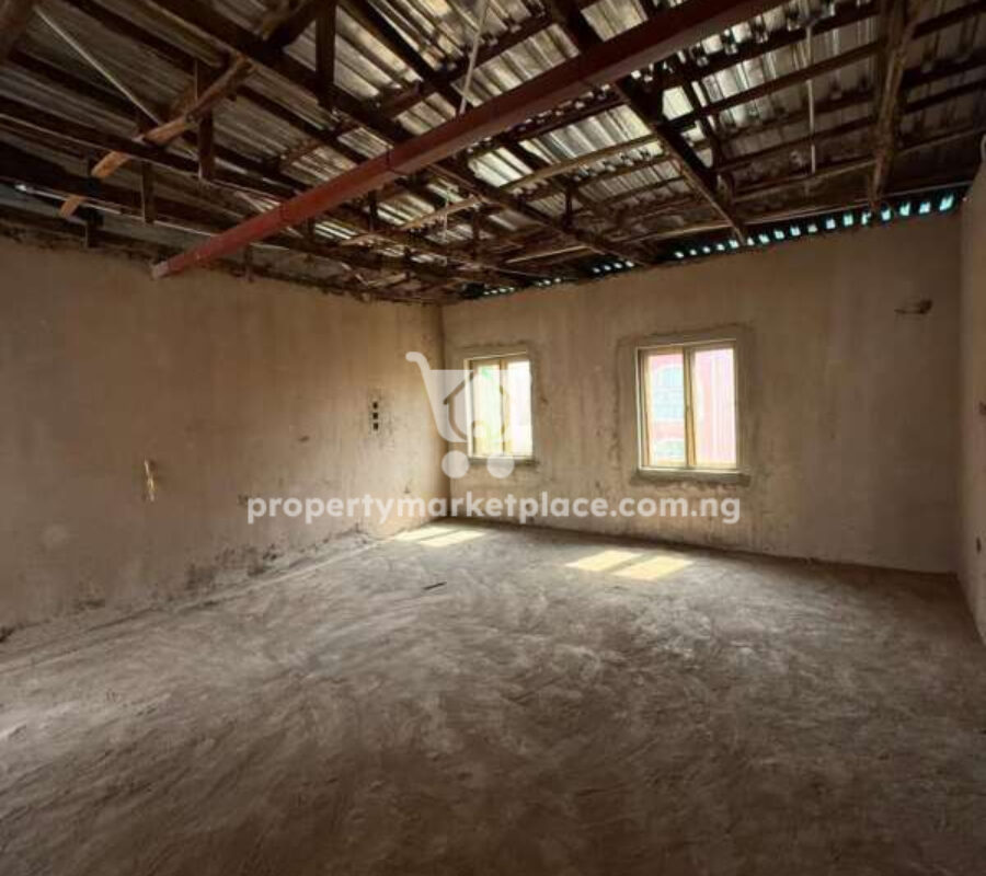 6 bedroom terrace duplex with Bq (semi-finished)