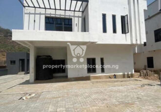 5 bedroom detached duplex in a nice, serene and secured estate