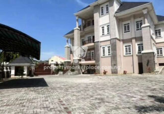 9 bedroom mansion with 1 bedroom guest chalet and 2 rooms Bq