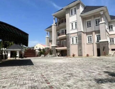 9 bedroom mansion with 1 bedroom guest chalet and 2 rooms Bq
