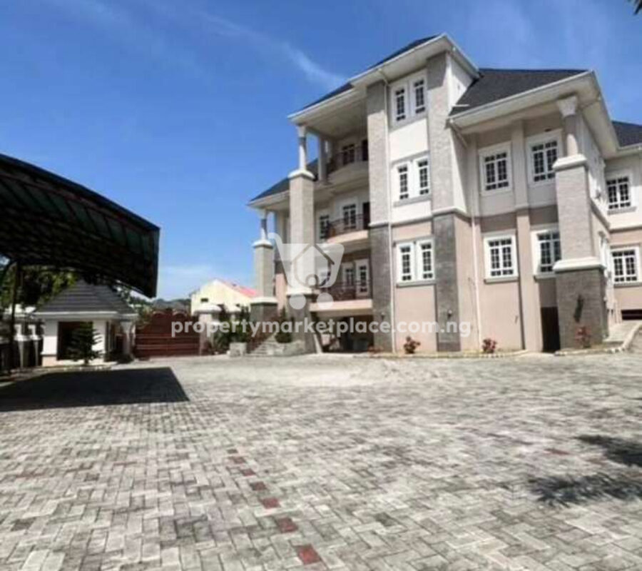 9 bedroom mansion with 1 bedroom guest chalet and 2 rooms Bq