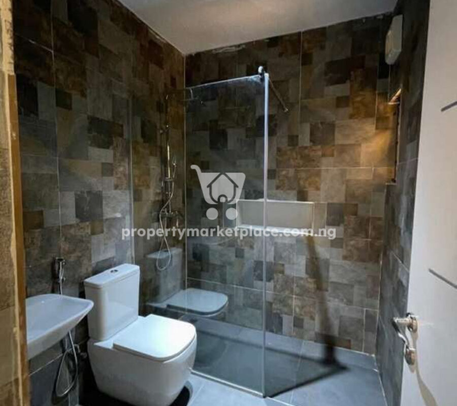Nicely finished 4 bedroom terrace duplex with a room Bq