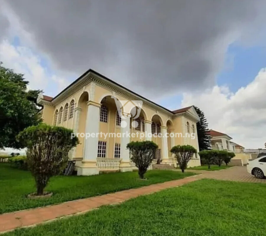 7 bedroom detached duplex on 2700 sqm land