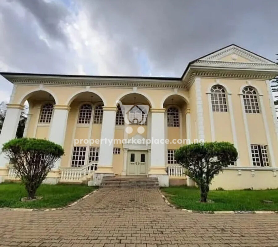 7 bedroom detached duplex on 2700 sqm land