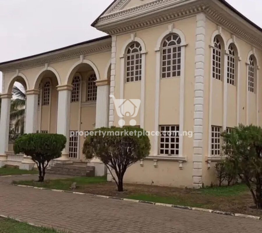 7 bedroom detached duplex on 2700 sqm land