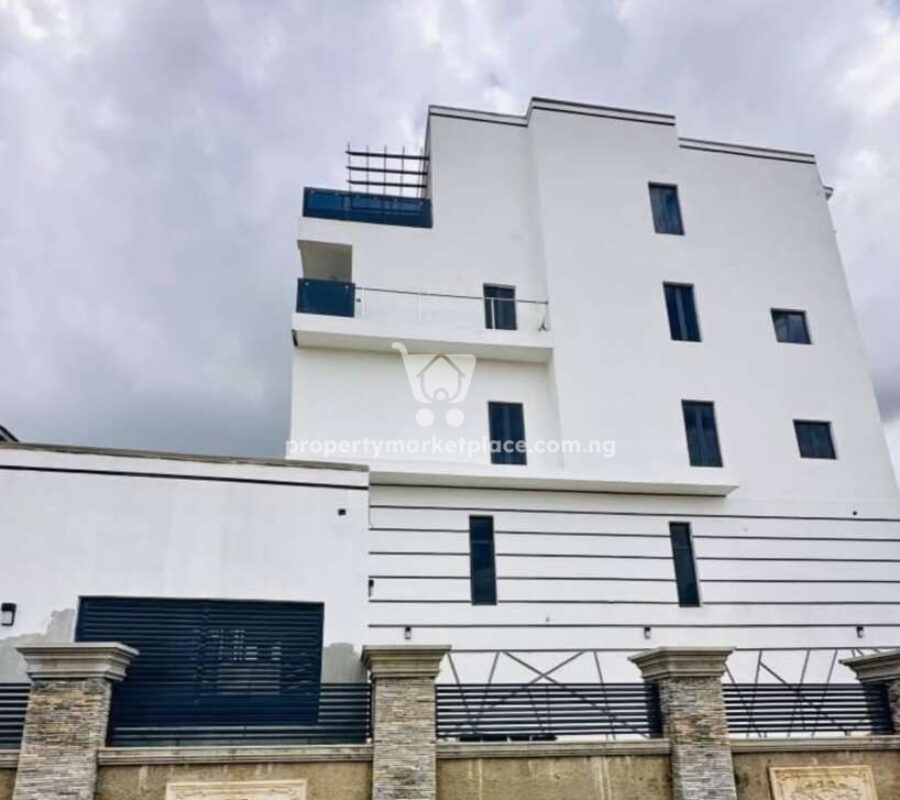 Spacious 4 bedroom terrace duplex with open rooftop