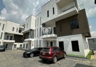 Luxury 5 bedroom semi-detached duplex with a room Bq