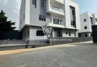 6 bedroom detached duplex with penthouse and swimming pool