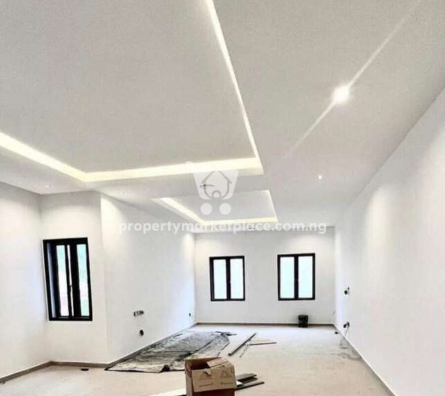 6 bedroom detached duplex with penthouse and swimming pool