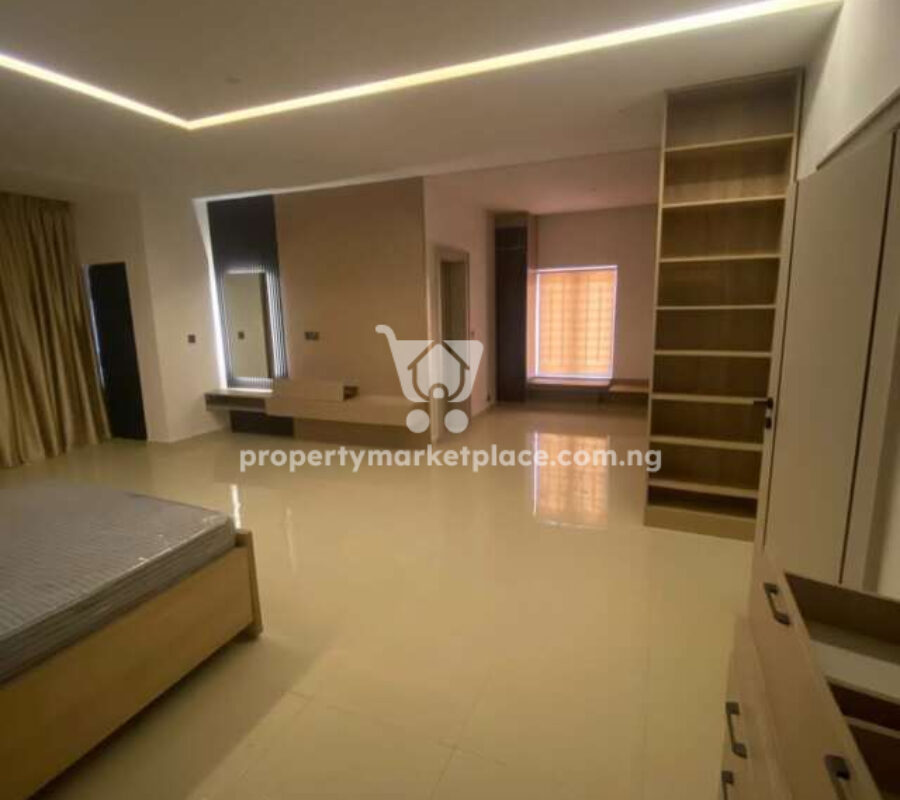 Tastefully finished 4 bedroom terrace duplex with a room Bq