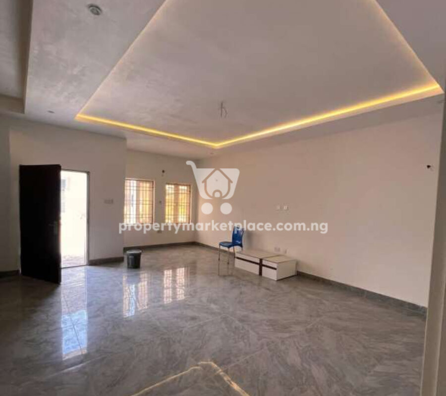 Nicely finished and spacious 3 bedroom terrace duplex in an estate