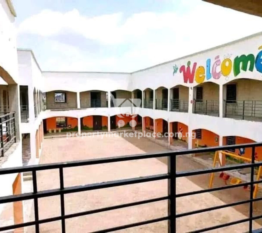 A functional school with 21 classrooms in a nice area