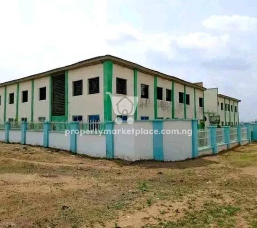 A functional school with 21 classrooms in a nice area
