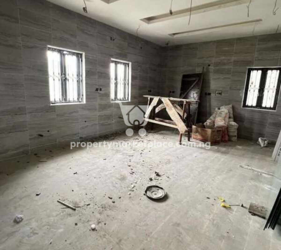 Spacious 5 bedroom detached duplex with a room boys quarters