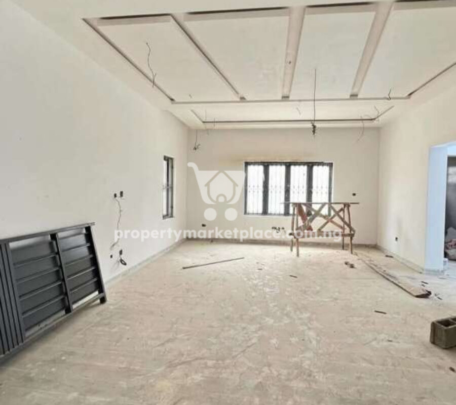 Spacious 5 bedroom detached duplex with a room boys quarters