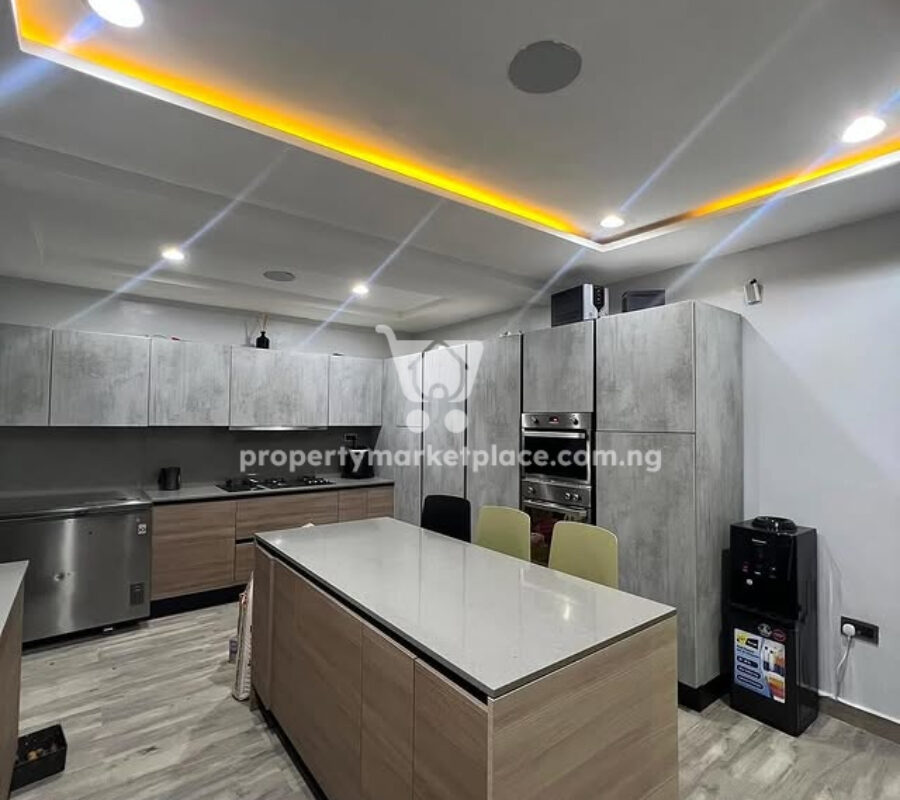 Furnished and automated 4 bedroom semi-detached duplex with Bq