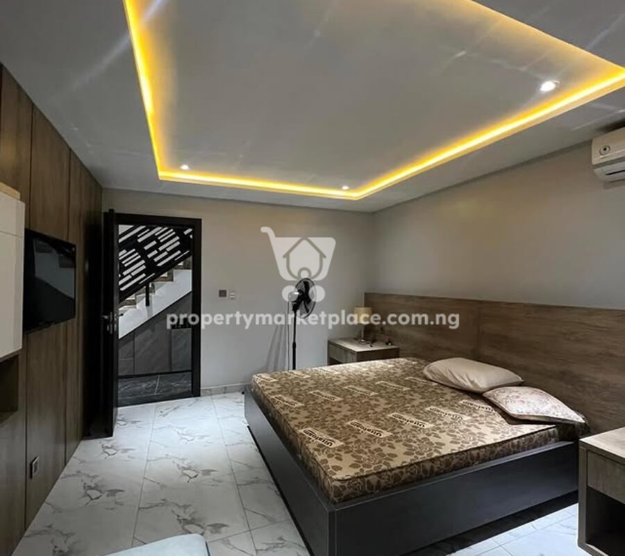 Furnished and automated 4 bedroom semi-detached duplex with Bq