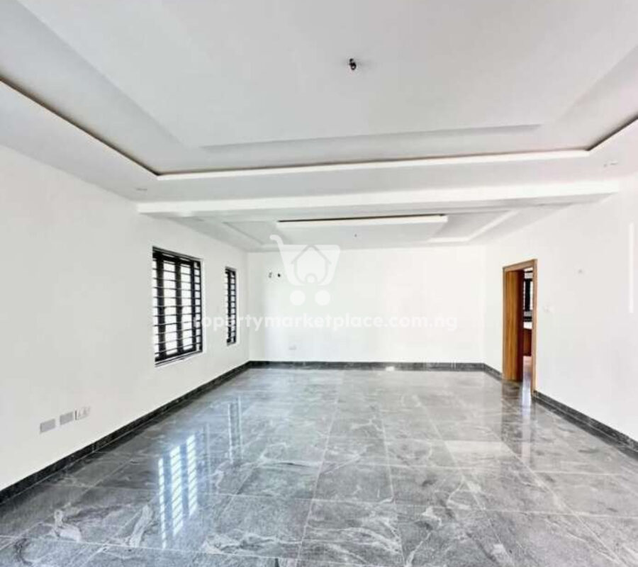 Solidly built 6 bedroom detached duplex with a Bq in an estate
