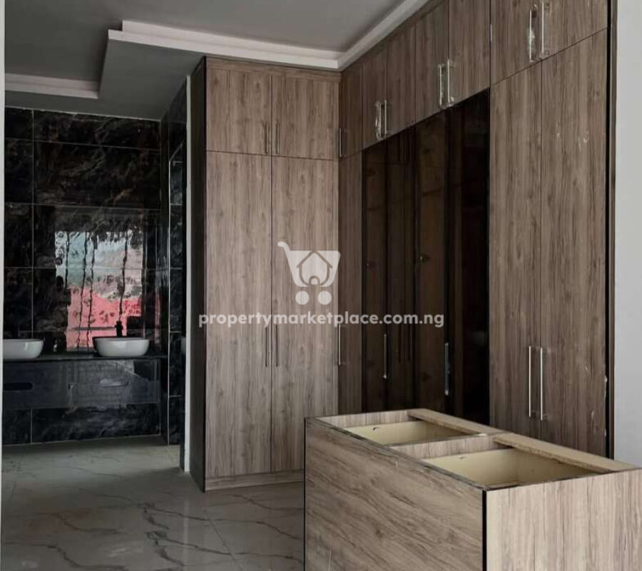 2 units of 6 bedroom detached duplexes, each with swimming pool