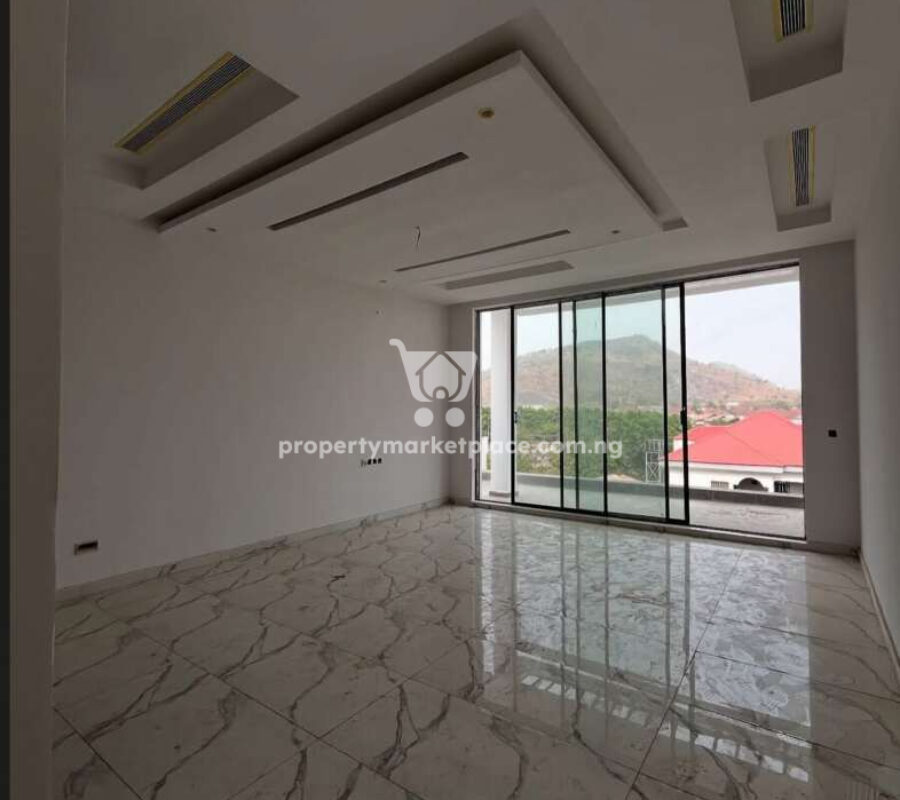 2 units of 6 bedroom detached duplexes, each with swimming pool
