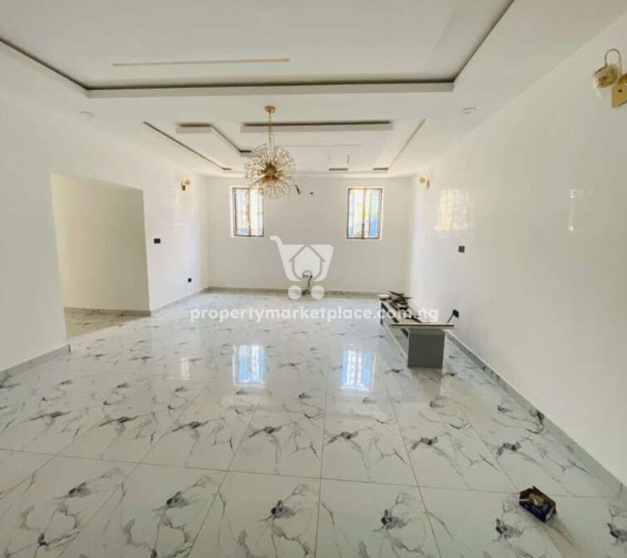 Massive 4 bedroom terrace duplex with Bq (corner unit)