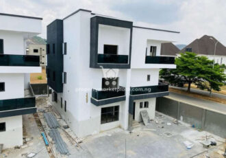 Smart 6 bedroom detached duplex with elevator, swimming pool