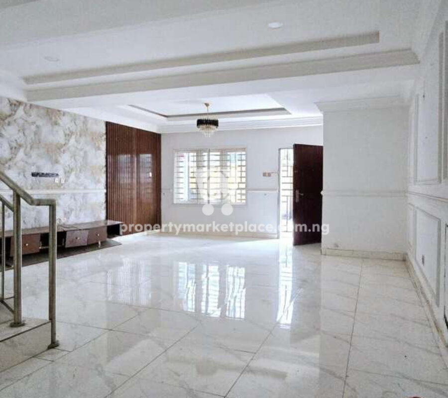 Nicely finished 4 bedroom terrace duplex with a room Bq