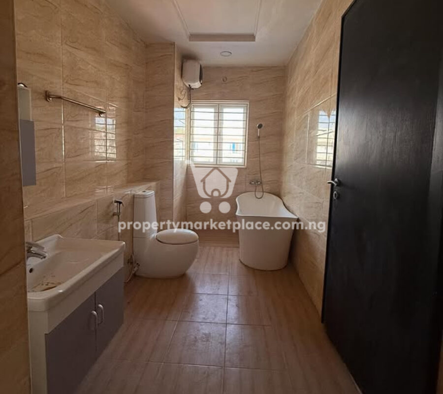Newly built 4 bedroom terrace duplex with Bq (corner unit)
