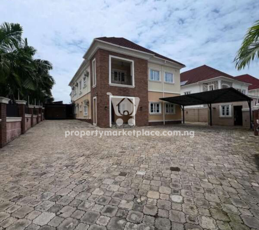 Solidly built 6 bedroom detached duplex with Bq in a secured estate