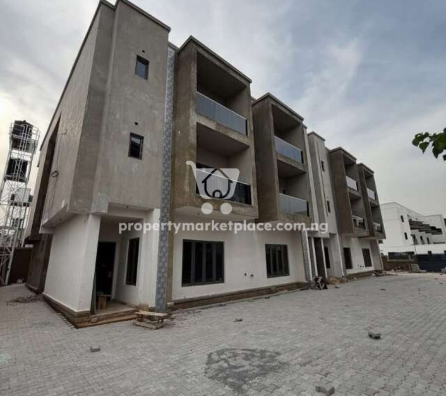 Spacious 4 bedroom terrace duplex with a room boys quarters