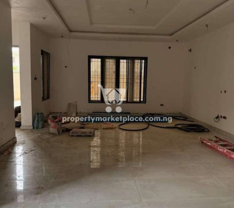 Spacious 4 bedroom terrace duplex with a room boys quarters