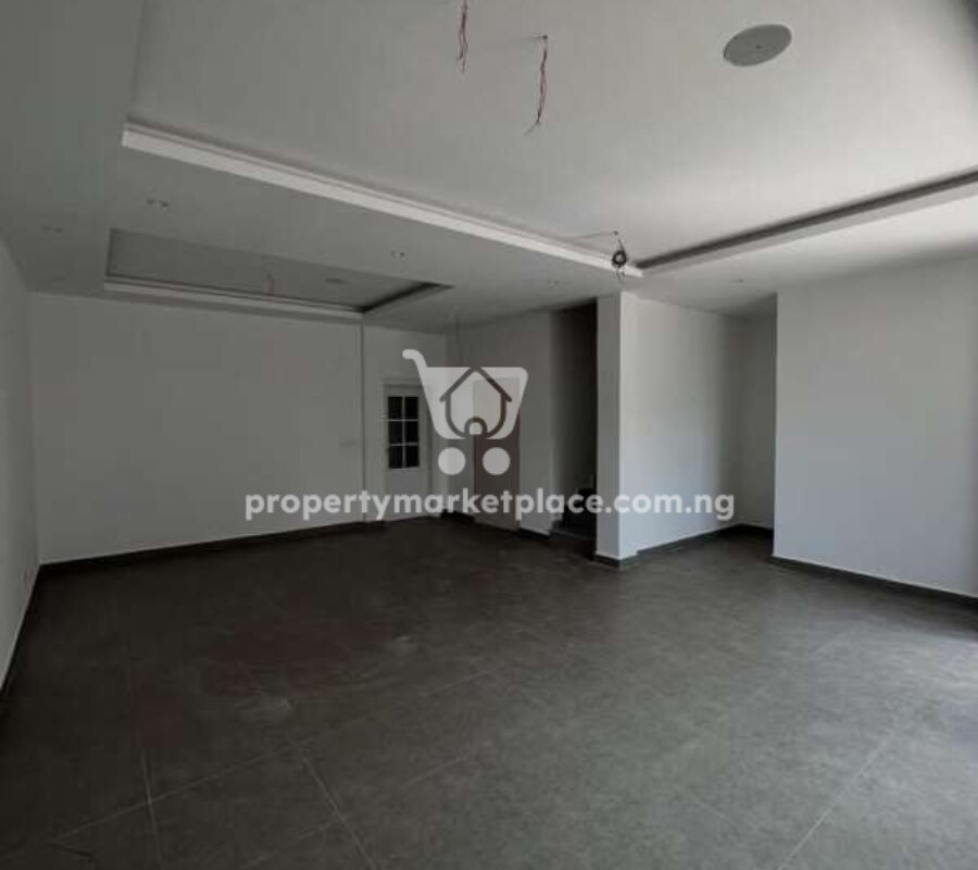 Luxurious 4 bedroom terrace duplex with Bq at Jabi lake resort