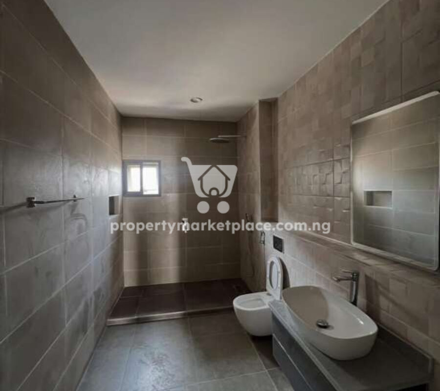 Luxurious 4 bedroom terrace duplex with Bq at Jabi lake resort