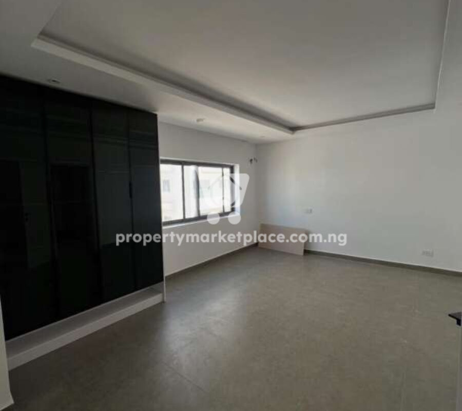 Luxurious 4 bedroom terrace duplex with Bq at Jabi lake resort