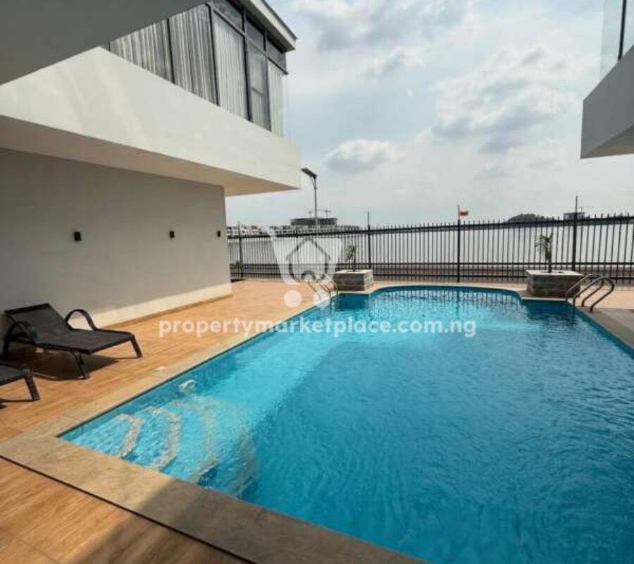 Luxurious 4 bedroom terrace duplex with Bq at Jabi lake resort