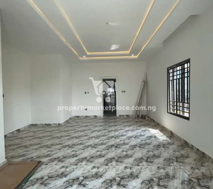 Superbly finished 7 bedroom detached duplex with smart home features