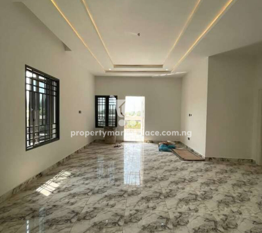 Superbly finished 7 bedroom detached duplex with smart home features
