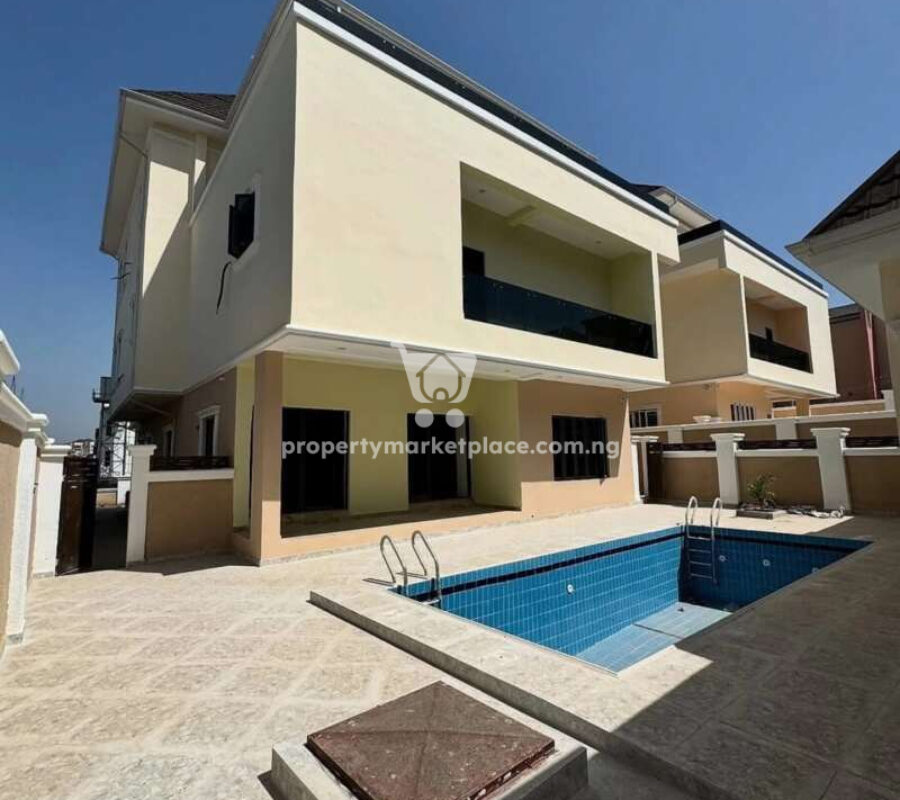 Luxury 7 bedroom detached duplex with swimming pool and elevator