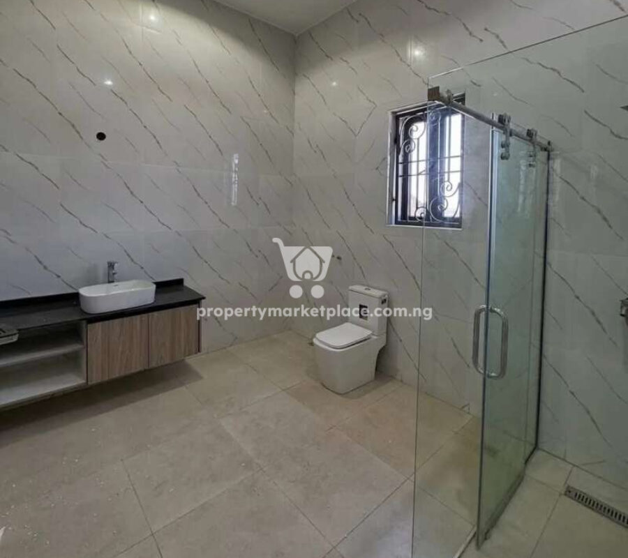 Luxury 7 bedroom detached duplex with swimming pool and elevator